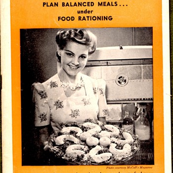 WWII Victory and Vancouver Sun Cookbooklets - Books
