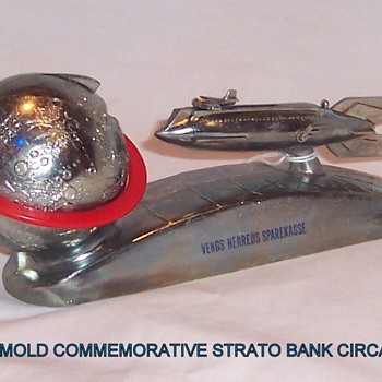 Duro Mold Banks: Foreign Specimens - Coin Operated