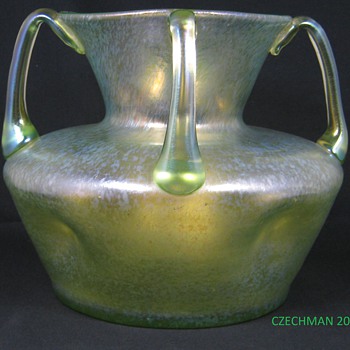 Loetz Olympia Ciselé Uranium four handled Punched vase ca 1900 - Art Glass