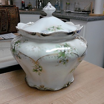 R S Prussia Cracker Jar ? RS PRUSSIA CHINA ?  - China and Dinnerware