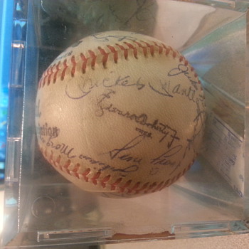 Help please identify signatures  - Baseball