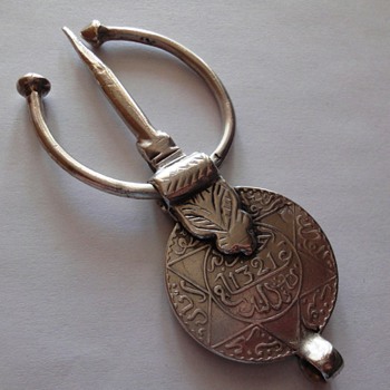 Antique Maroccan Sterling Penannular pin brooch