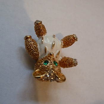 Crown Trifari Teddy Bear 
