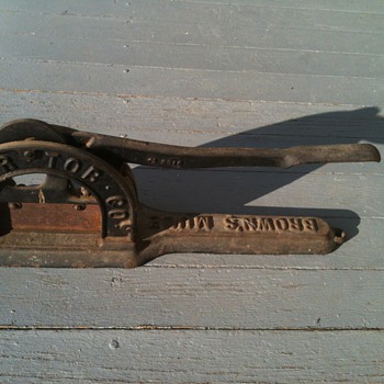 r.j.r tobacco cutter