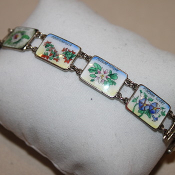 Flower Bracelet - Costume Jewelry