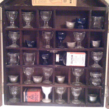 Eyewash Cups.... - Glassware