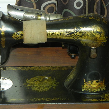  D364881,Singer Sewing machine