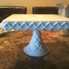 who makes this milk glass?