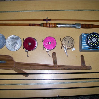 STEEL BRISTOL FLY ROD WITH LEATHER CASE AND PAPER