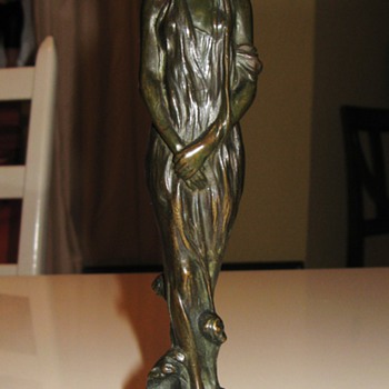 Art Nouveau Bronce Figure on Base