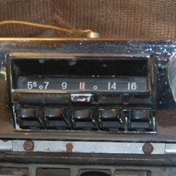 1959 Chevy Radio - Electronics