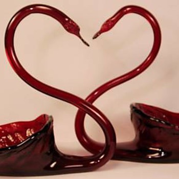 ruby swans - Glassware