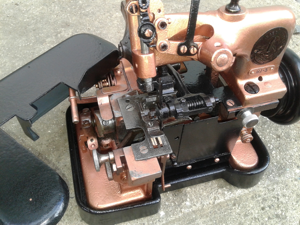 Antique Overlock Singer Sewing Machine 815 from 1925. Updated 6/2017