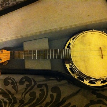 The Abbott 'Monarch' Banjo Ukulele