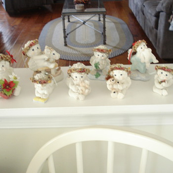 angel figurines
