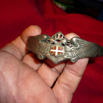 Crest bracelet 