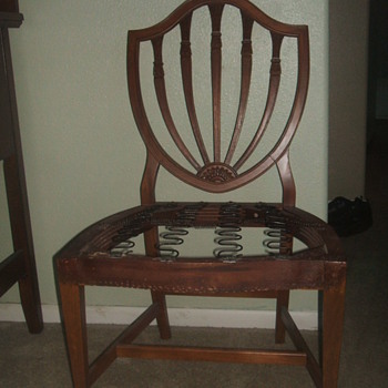 IS THIS A SAMUAL MCINTIRE CHAIR ?