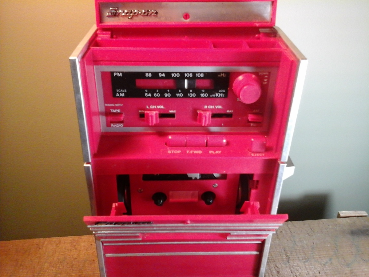 SnapOn Cassette Player / Radio Collectors Weekly