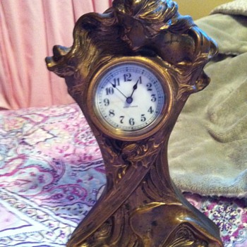 Montgomer Bros Seth Thomas brass mantal clock - Clocks