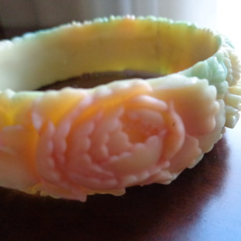 Vintage Celluloid Bangle: Pretty in Pink - Costume Jewelry