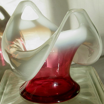 KRALIK PUNCHED HANDLE GLASS VASE - Art Glass