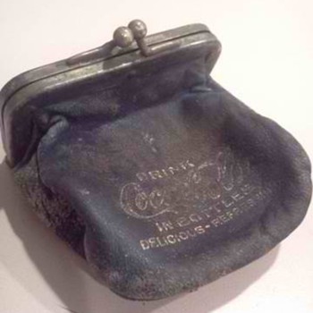 coca cola coin purse mystery - Coca-Cola