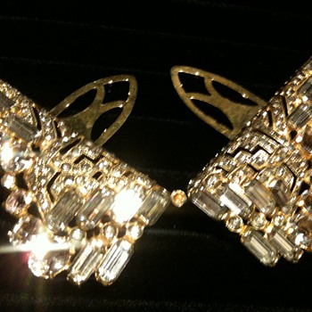 Unhallmarked Dress Clip - Art Deco