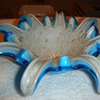 Interesting but what is it ? - Art Glass