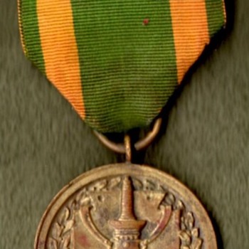 Spanish War and Mexican Border Service Medals - Military and Wartime