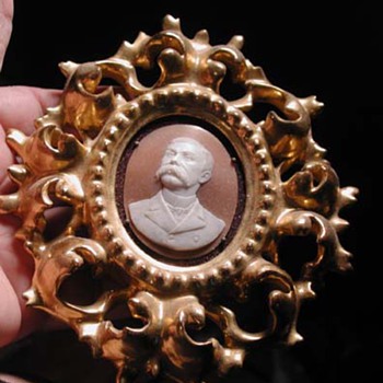 Museum quality cameo of man - Victorian Era