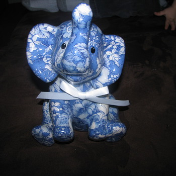 Blue Vintage floral print patchwork Porcelain elephant - Animals