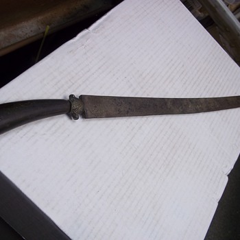 1700s HUNTING SWORD- FRENCH? EAGLE HEAD