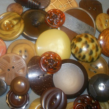 Vintage Buttons 