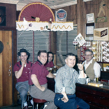 Old Bar Room Photos.... - Breweriana