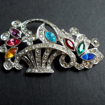 Gorgeous Brooch - but whose? Mazer Bros? - Costume Jewelry
