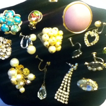 Assortment of Earrings