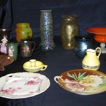 Auction collection with Glue Chip - Art Glass