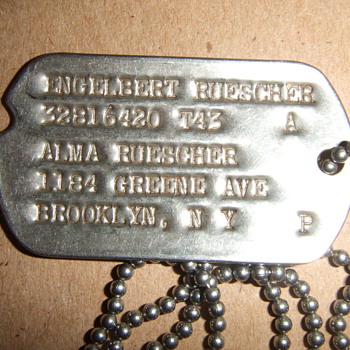 504th Parachute Infantry Regiment (PIR) dogtags and photograph