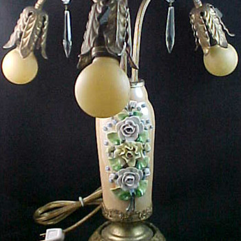 1920's Art Nouveau Table Lamp with Mazda Light Bulbs and German Lustreware Vase Body - Art Nouveau