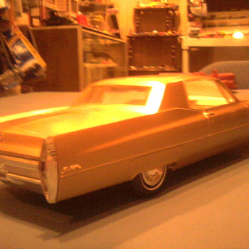 The pretty lines of mid 60's Cadillacs... - Model Cars