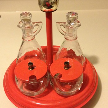 Lazy Susan condiment holder - Glassware