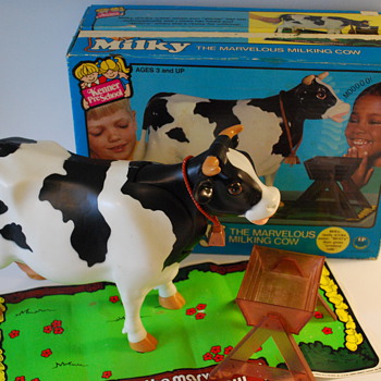 Milky the Marvelous Milking Cow by Kenner - Animals
