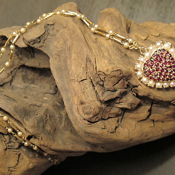 Gorgeous Heart Garnet Pearl Necklace - Fine Jewelry