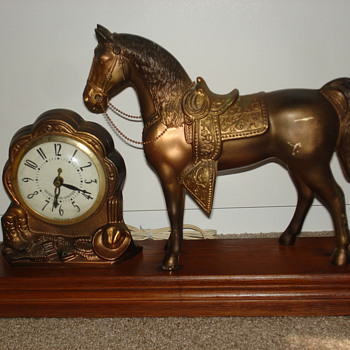 Carnival horse clock - Clocks