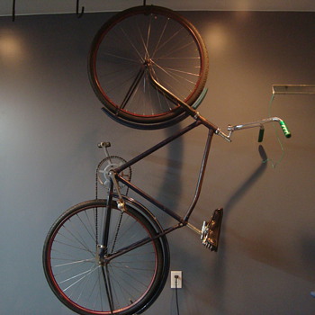 CCM Bicycle ? CCM Apache ? - Outdoor Sports