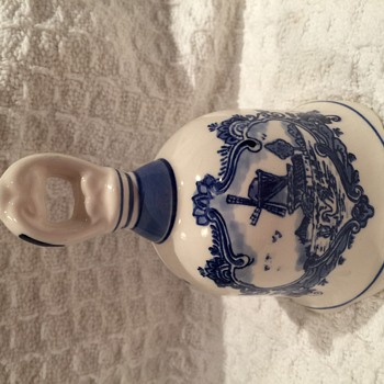 Delft BLue Bell ? - Pottery