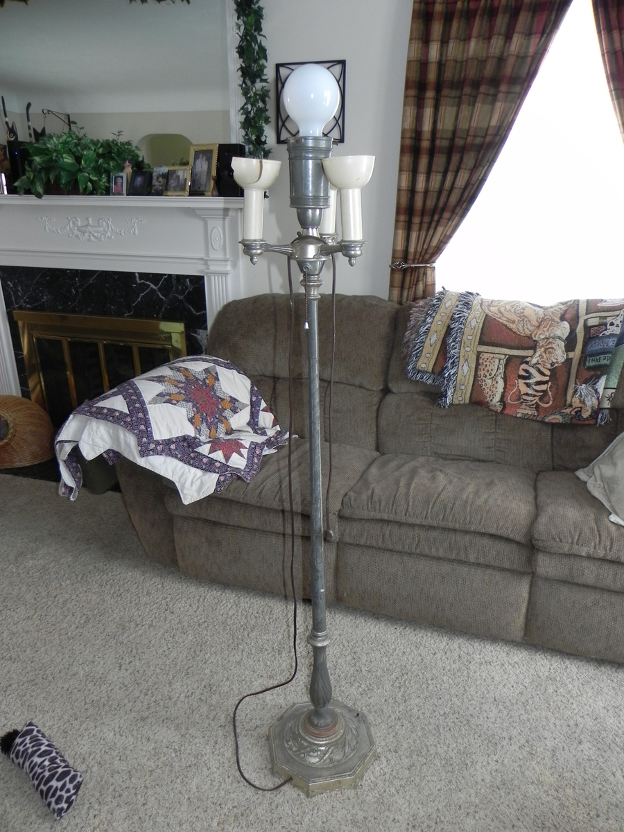 Colonial Premier Floor Lamp Info Collectors Weekly