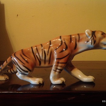 Royal Dux Bohemia tiger - Animals