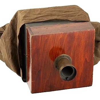 DeMoulin Trick Camera: Photography Pranks are Priceless