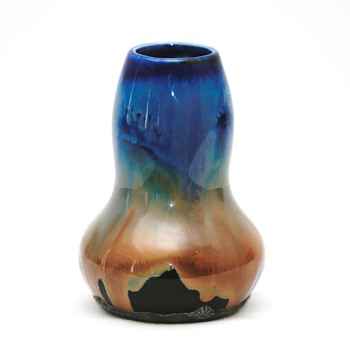Gourd-shaped Fritz Krug Vase (Germany), ca. 1910 - Art Pottery